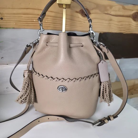 Coach Lora Bucket Bag with Whipstitch Detail in a light taupe - Picture 10 of 16